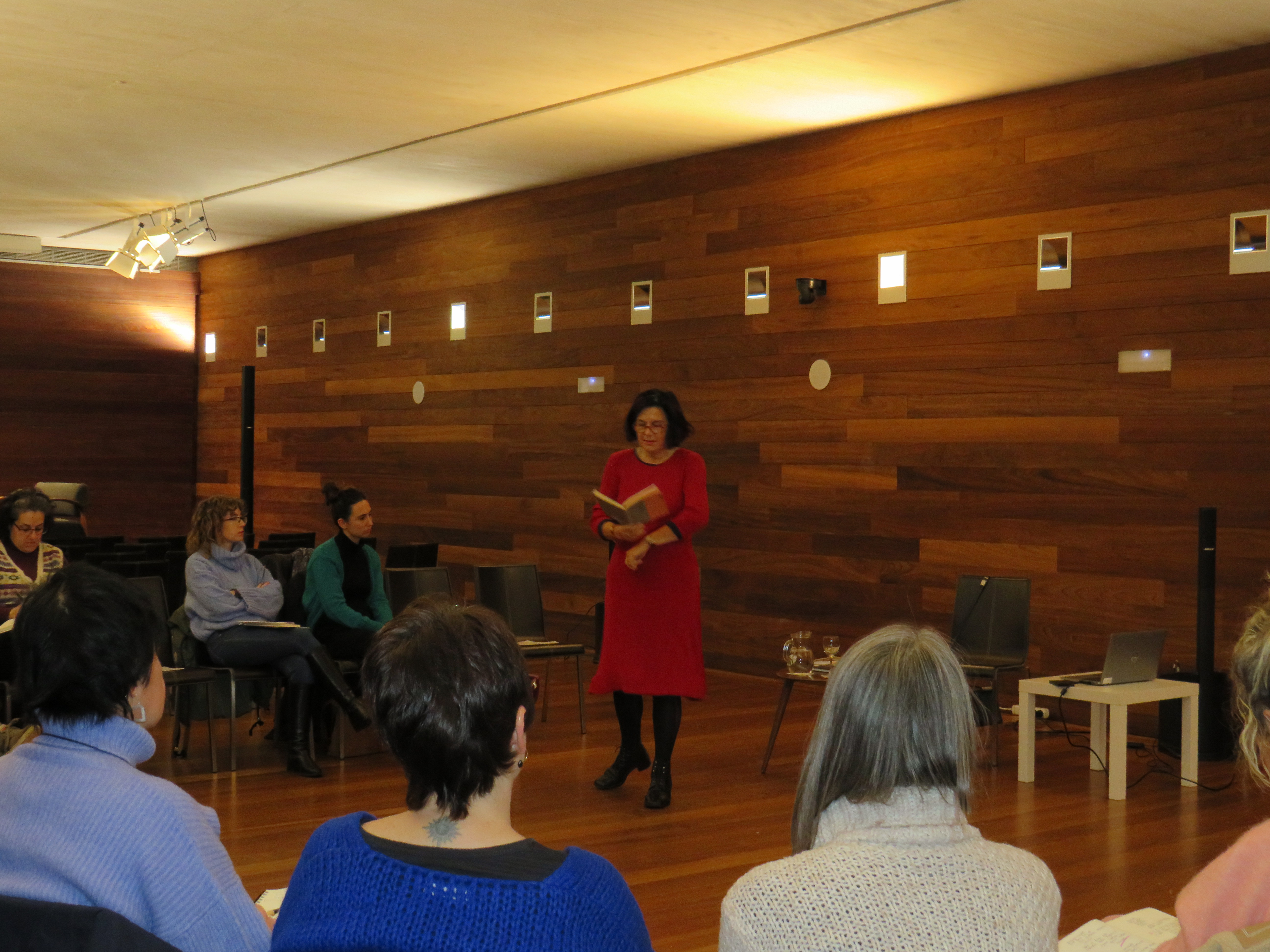 Gazteak irakurketara gerturatzeko maleta bete esperientzia kontatu dizkigute