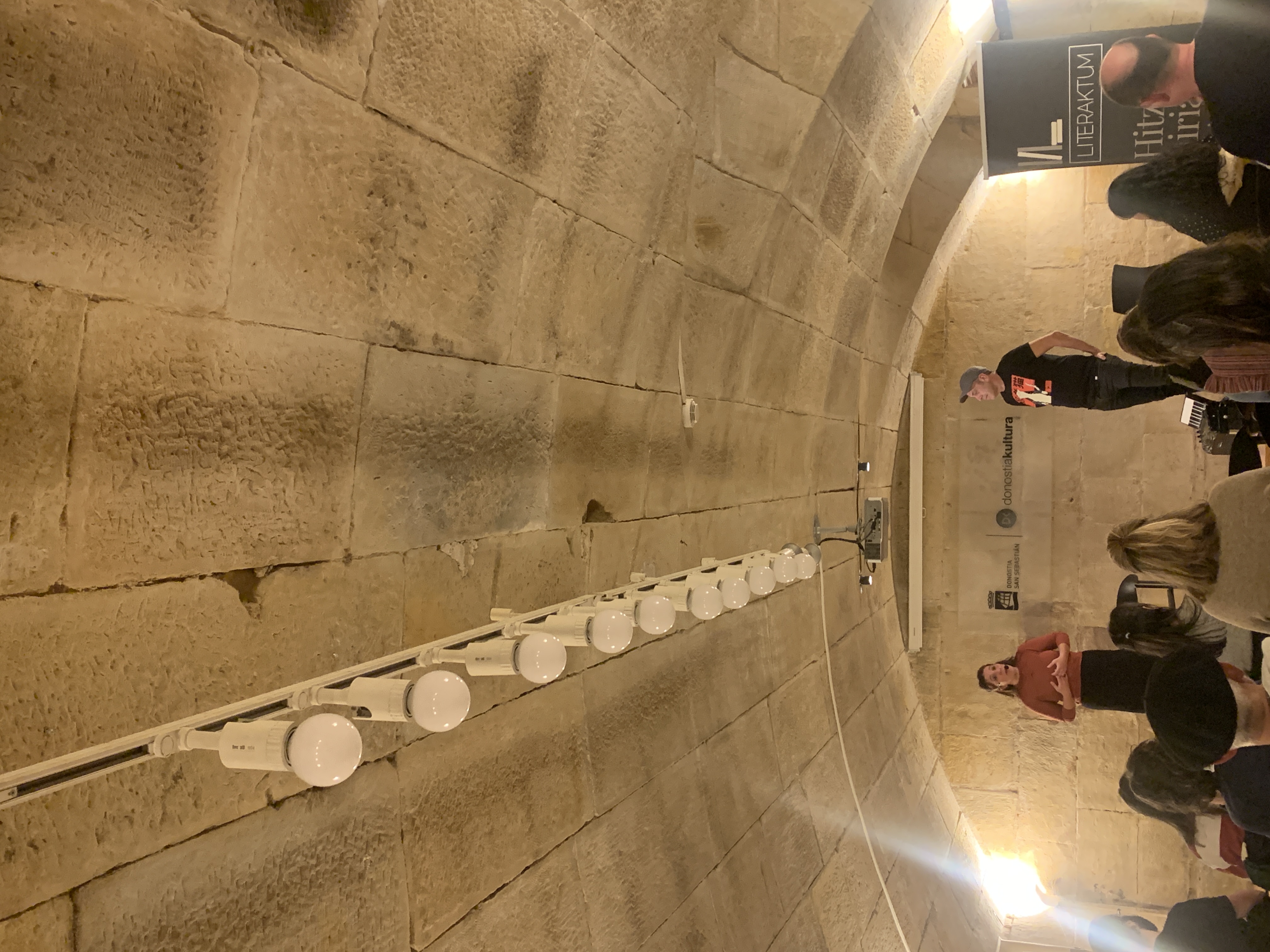 Ipuin Kontalarien XI. Maratoia egin dugu